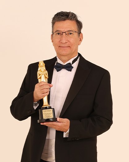 Prof. Carlos Rivas-Echeverria